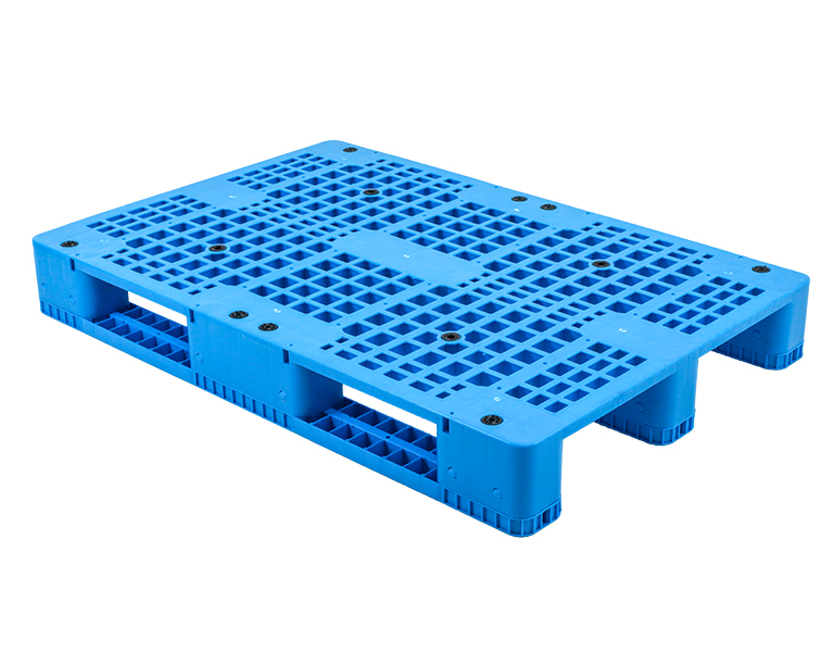 plastic pallet